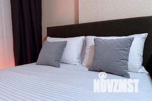 1-к квартира, посуточно, 43м2, 7/18 этаж