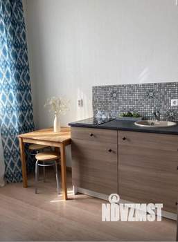 1-к квартира, посуточно, 35м2, 14/14 этаж