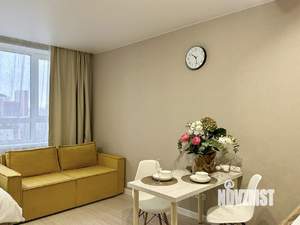 Студия квартира, посуточно, 30м2, 13/32 этаж