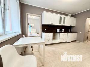 1-к квартира, посуточно, 43м2, 1/25 этаж