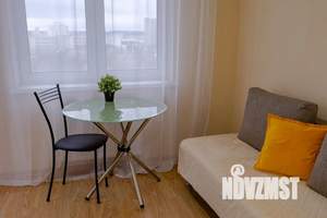 1-к квартира, посуточно, 40м2, 17/28 этаж