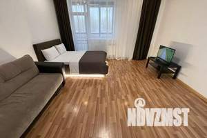 1-к квартира, посуточно, 49м2, 13/22 этаж