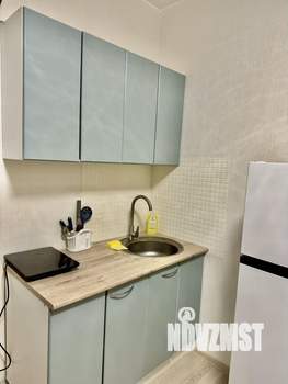 Студия квартира, посуточно, 30м2, 18/24 этаж