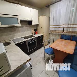 2-к квартира, посуточно, 48м2, 1/10 этаж