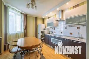 2-к квартира, посуточно, 80м2, 9/16 этаж