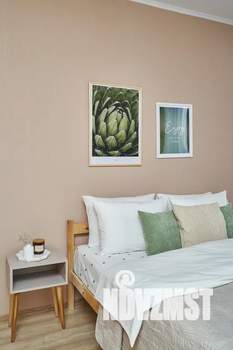 2-к квартира, посуточно, 60м2, 8/25 этаж
