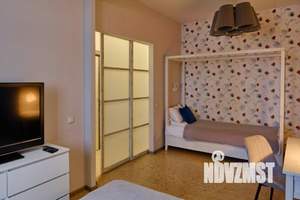 1-к квартира, посуточно, 47м2, 1/1 этаж