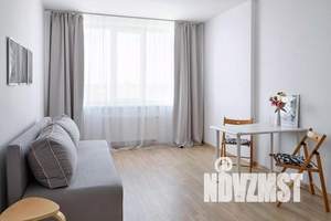 1-к квартира, посуточно, 38м2, 7/25 этаж