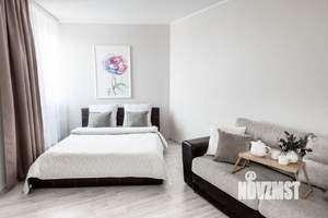 2-к квартира, посуточно, 70м2, 26/32 этаж