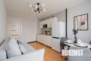 1-к квартира, посуточно, 40м2, 6/18 этаж