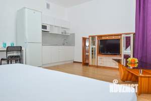 Студия квартира, посуточно, 35м2, 23/25 этаж