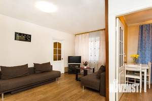 2-к квартира, посуточно, 46м2, 1/5 этаж