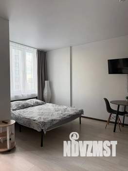 Студия квартира, посуточно, 33м2, 15/16 этаж