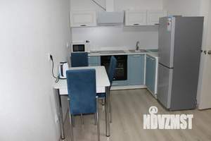 2-к квартира, посуточно, 37м2, 15/28 этаж