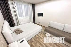 1-к квартира, посуточно, 40м2, 10/10 этаж