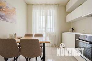 1-к квартира, посуточно, 42м2, 21/24 этаж