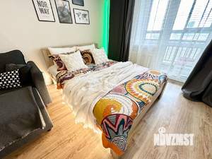 Студия квартира, посуточно, 36м2, 24/25 этаж