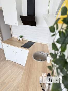 Студия квартира, посуточно, 40м2, 7/14 этаж