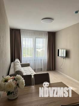 1-к квартира, посуточно, 35м2, 7/14 этаж