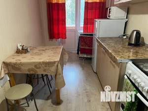 1-к квартира, посуточно, 33м2, 4/9 этаж