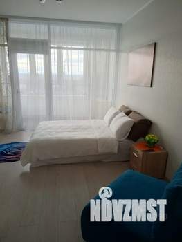 Студия квартира, посуточно, 28м2, 13/21 этаж