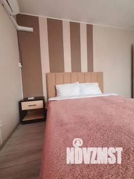 2-к квартира, посуточно, 48м2, 3/33 этаж