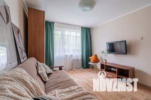 1-к квартира, посуточно, 39м2, 1/9 этаж