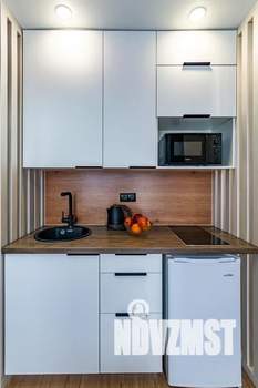 Студия квартира, посуточно, 17м2, 1/10 этаж