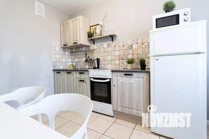 2-к квартира, посуточно, 79м2, 1/1 этаж