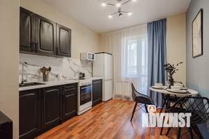 1-к квартира, посуточно, 42м2, 6/25 этаж