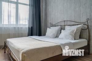 Студия квартира, посуточно, 30м2, 1/25 этаж