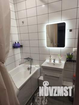 Студия квартира, посуточно, 25м2, 2/10 этаж