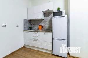 Студия квартира, посуточно, 35м2, 4/8 этаж