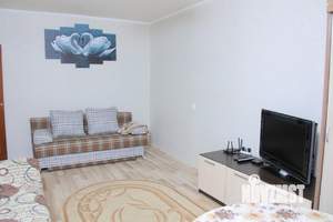 2-к квартира, посуточно, 53м2, 1/1 этаж