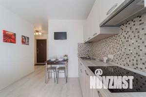 1-к квартира, посуточно, 42м2, 10/19 этаж