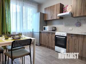 1-к квартира, посуточно, 38м2, 7/10 этаж