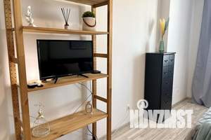 1-к квартира, посуточно, 41м2, 23/33 этаж