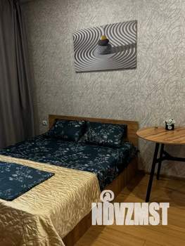 Студия квартира, посуточно, 35м2, 11/25 этаж