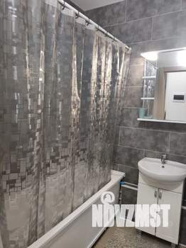 Студия квартира, посуточно, 35м2, 19/24 этаж