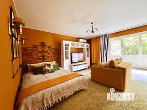 Студия квартира, посуточно, 44м2, 3/9 этаж