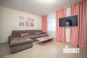 2-к квартира, посуточно, 67м2, 1/1 этаж