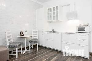 Студия квартира, посуточно, 39м2, 10/32 этаж
