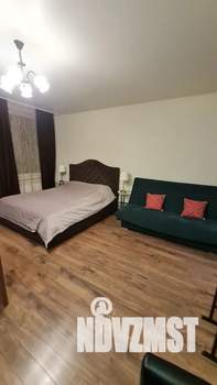 Студия квартира, посуточно, 35м2, 6/19 этаж