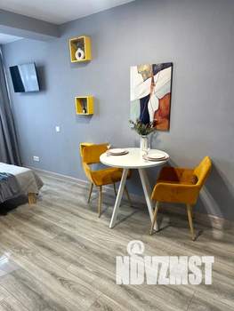 Студия квартира, посуточно, 20м2, 1/12 этаж