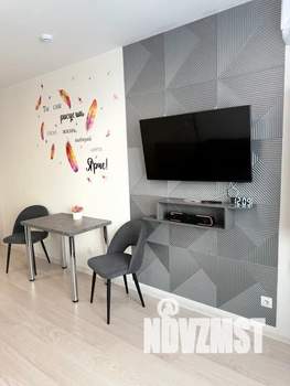 Студия квартира, посуточно, 30м2, 23/25 этаж