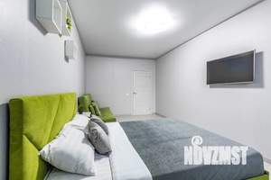 Студия квартира, посуточно, 35м2, 1/23 этаж