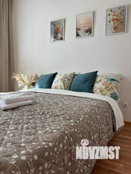 1-к квартира, посуточно, 35м2, 6/17 этаж