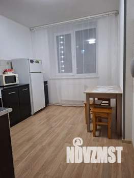 1-к квартира, посуточно, 33м2, 3/10 этаж