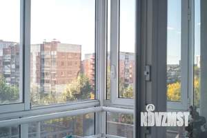 Студия квартира, посуточно, 28м2, 6/9 этаж