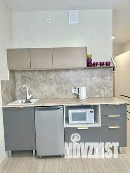 Студия квартира, посуточно, 27м2, 27/28 этаж